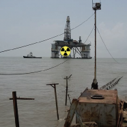 “Shipbreaking #41”, July 1 to September 30, 2015, radioactive offshore platforms are landing